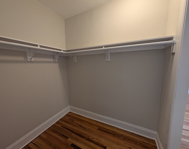 2706 N Spaulding Avenue - Photo Thumbnail 12