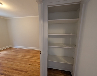 2706 N Spaulding Avenue - Photo Thumbnail 7