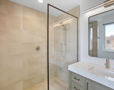 204 S Leavitt Street - Photo Thumbnail 10