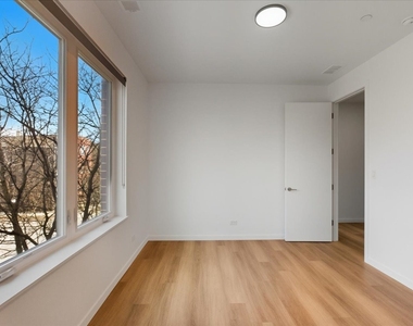 204 S Leavitt Street - Photo Thumbnail 17