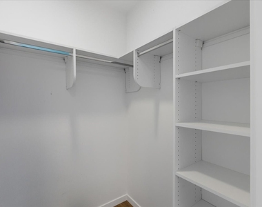204 S Leavitt Street - Photo Thumbnail 15