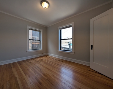 2714 N Spaulding Avenue - Photo Thumbnail 8
