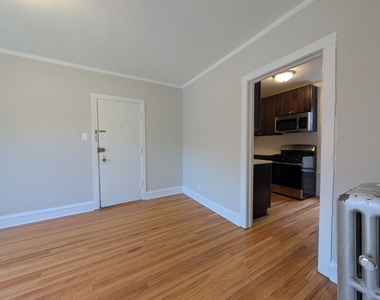 2714 N Spaulding Avenue - Photo Thumbnail 4