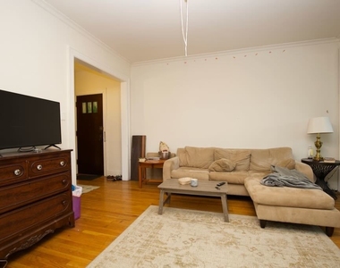 312 Lee Street - Photo Thumbnail 8