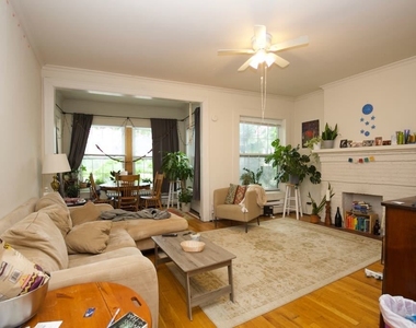312 Lee Street - Photo Thumbnail 5