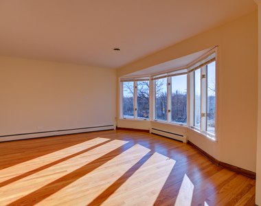 5715 N Cicero Avenue - Photo Thumbnail 5