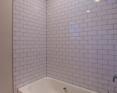 5715 N Cicero Avenue - Photo Thumbnail 11