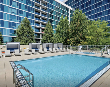 3740 N Halsted Street - Photo Thumbnail 10