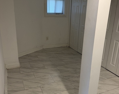 125 E North Avenue - Photo Thumbnail 5