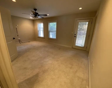 815 Millwork Circle - Photo Thumbnail 6