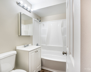 7005 W Gunnison Street - Photo Thumbnail 8