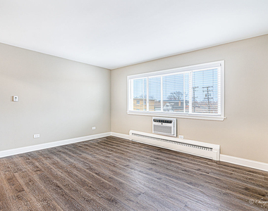 7005 W Gunnison Street - Photo Thumbnail 2