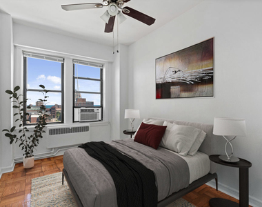 6230 N Kenmore Avenue - Photo Thumbnail 3