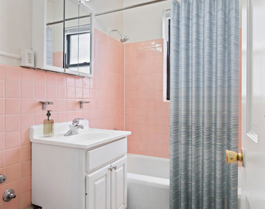 6230 N Kenmore Avenue - Photo Thumbnail 5