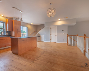 3607 W 53rd Street - Photo Thumbnail 6