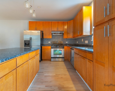 3607 W 53rd Street - Photo Thumbnail 8