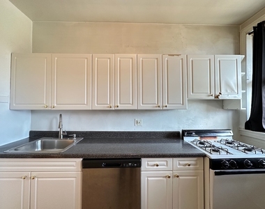 943 Judson Avenue - Photo Thumbnail 2