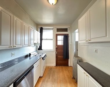 943 Judson Avenue - Photo Thumbnail 6