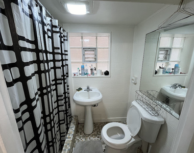 5126 W Cullom Avenue - Photo Thumbnail 8