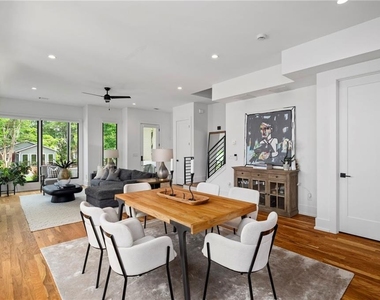 94 Whitefoord Avenue Ne - Photo Thumbnail 14