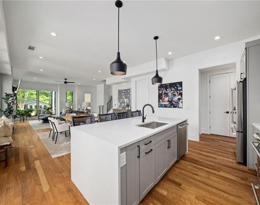 94 Whitefoord Avenue Ne - Photo Thumbnail 12