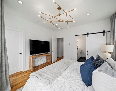 94 Whitefoord Avenue Ne - Photo Thumbnail 18