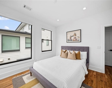 94 Whitefoord Avenue Ne - Photo Thumbnail 25