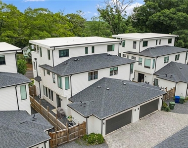 94 Whitefoord Avenue Ne - Photo Thumbnail 36