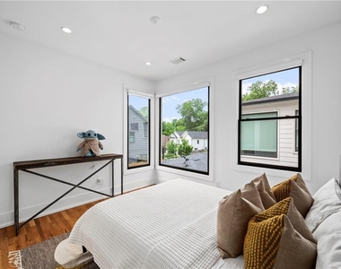 94 Whitefoord Avenue Ne - Photo Thumbnail 24
