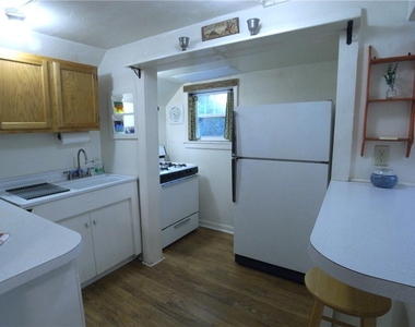 1197 Stillwood Drive Ne - Photo Thumbnail 3