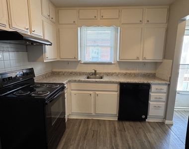 2925 Dubuque Street - Photo Thumbnail 1