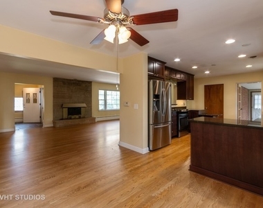 410 Prairie Avenue - Photo Thumbnail 10