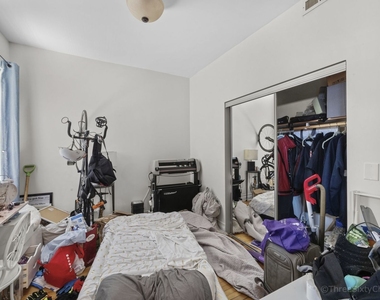 2254 N Avers Avenue - Photo Thumbnail 14