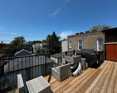 2254 N Avers Avenue - Photo Thumbnail 15