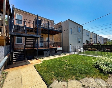 2254 N Avers Avenue - Photo Thumbnail 19