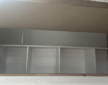 12748 S Lowe Avenue - Photo Thumbnail 5