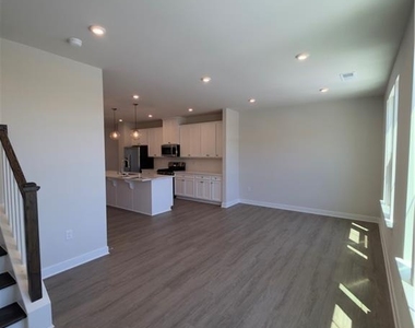942 Sugar Vista Circle - Photo Thumbnail 28