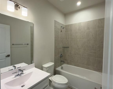 942 Sugar Vista Circle - Photo Thumbnail 19