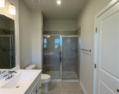 942 Sugar Vista Circle - Photo Thumbnail 11