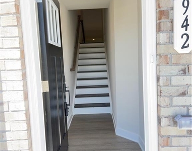 942 Sugar Vista Circle - Photo Thumbnail 3