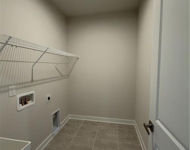 942 Sugar Vista Circle - Photo Thumbnail 9