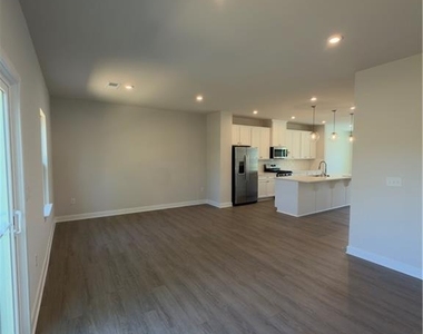 942 Sugar Vista Circle - Photo Thumbnail 6