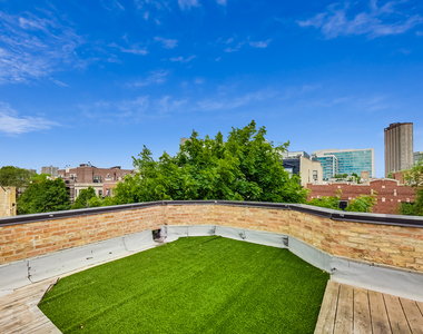 3740 N Wilton Avenue - Photo Thumbnail 15