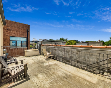 3740 N Wilton Avenue - Photo Thumbnail 20