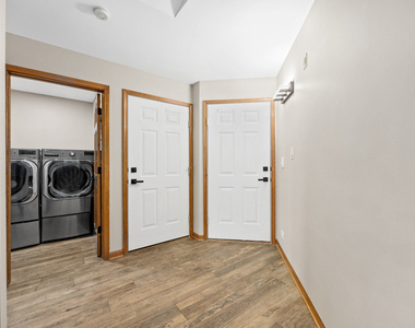 5s560 Paxton Drive - Photo Thumbnail 19