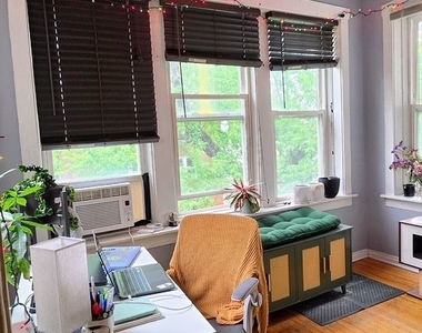 2218 N Saint Louis Avenue - Photo Thumbnail 3