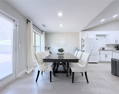 138 Livingston Court - Photo Thumbnail 10