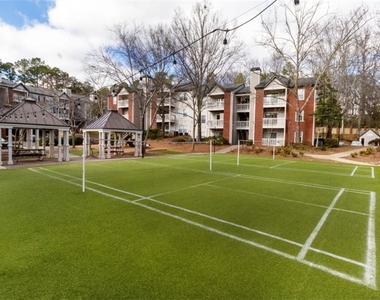 100 Ashford Gables Drive - Photo Thumbnail 12