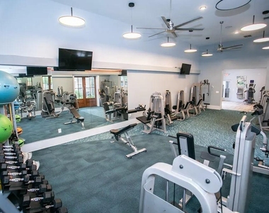 100 Ashford Gables Drive - Photo Thumbnail 22