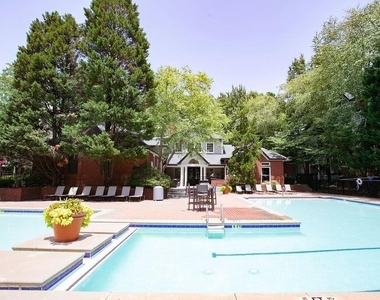 100 Ashford Gables Drive - Photo Thumbnail 14